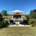 Bed & Breakfast Le Murmure Des Fees Issigeac