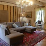 Le Murmure Des Fees 4*