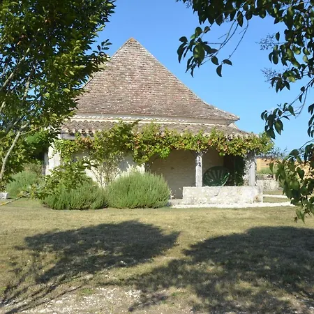 Le Murmure Des Fees Bed & Breakfast *