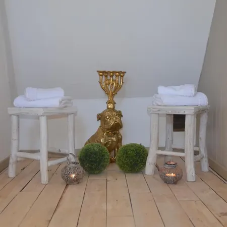Le Murmure Des Fees Bed & Breakfast