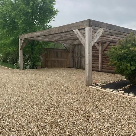 Bed & Breakfast Le Murmure Des Fees 4*