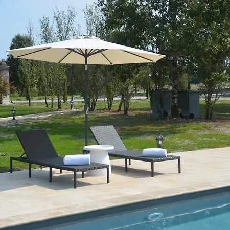 Bed & Breakfast Le Murmure Des Fees 4*