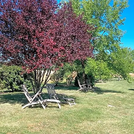 Le Murmure Des Fees 4*