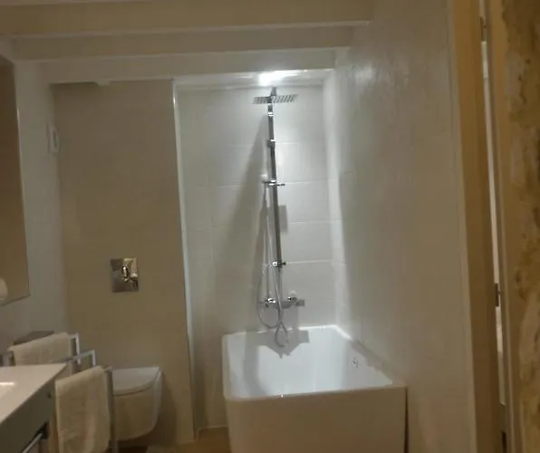 Le Murmure Des Fees Bed & Breakfast 4*