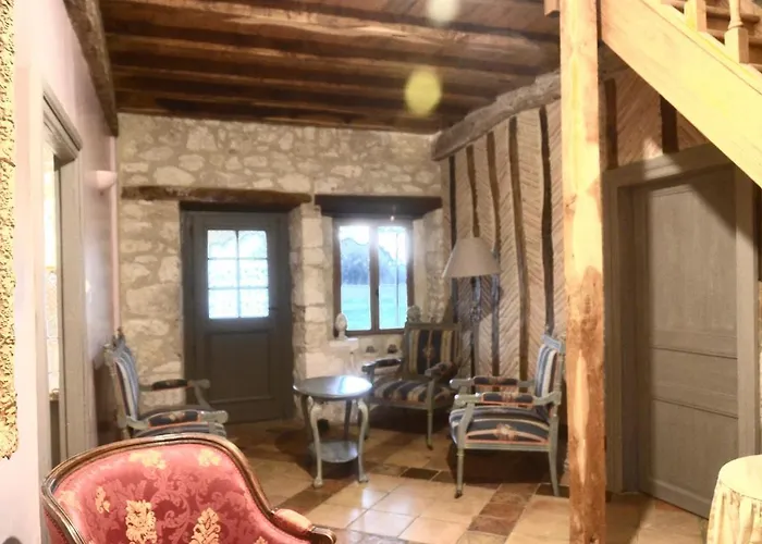 Le Murmure Des Fees Bed & Breakfast