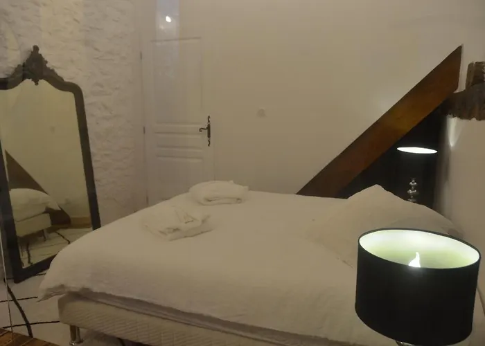 Le Murmure Des Fees Bed & Breakfast 4*